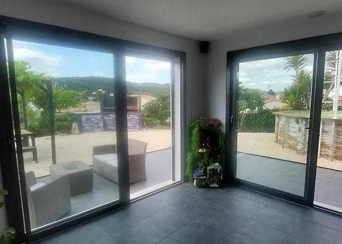 Single-story With Pool And Outdoor Playground Villa Saint-Paul-et-Valmalle